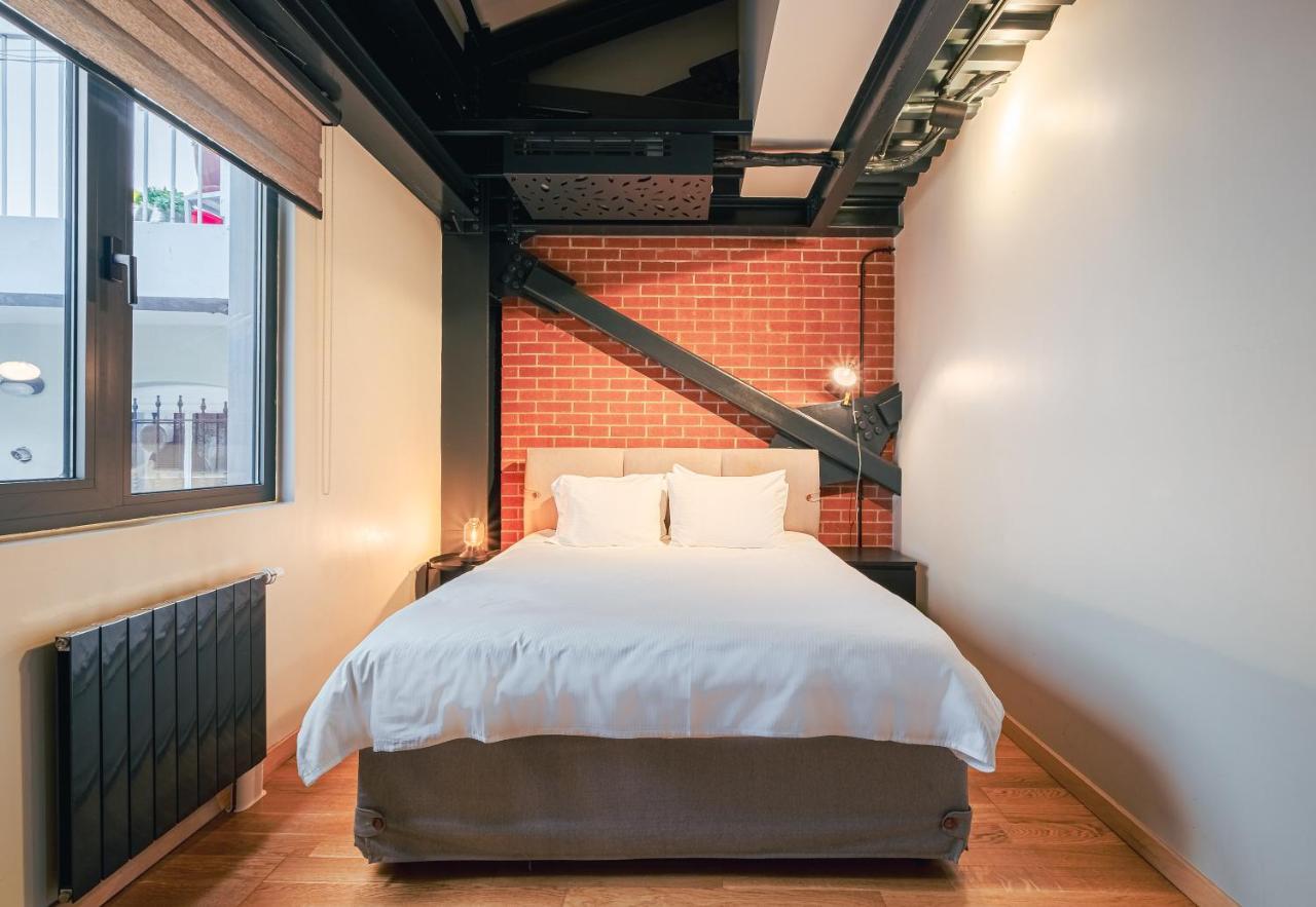 Homie Suites - "Loft 27" Urban Comfort Suites In The Heart Of Cihangir Istanbul Exterior photo