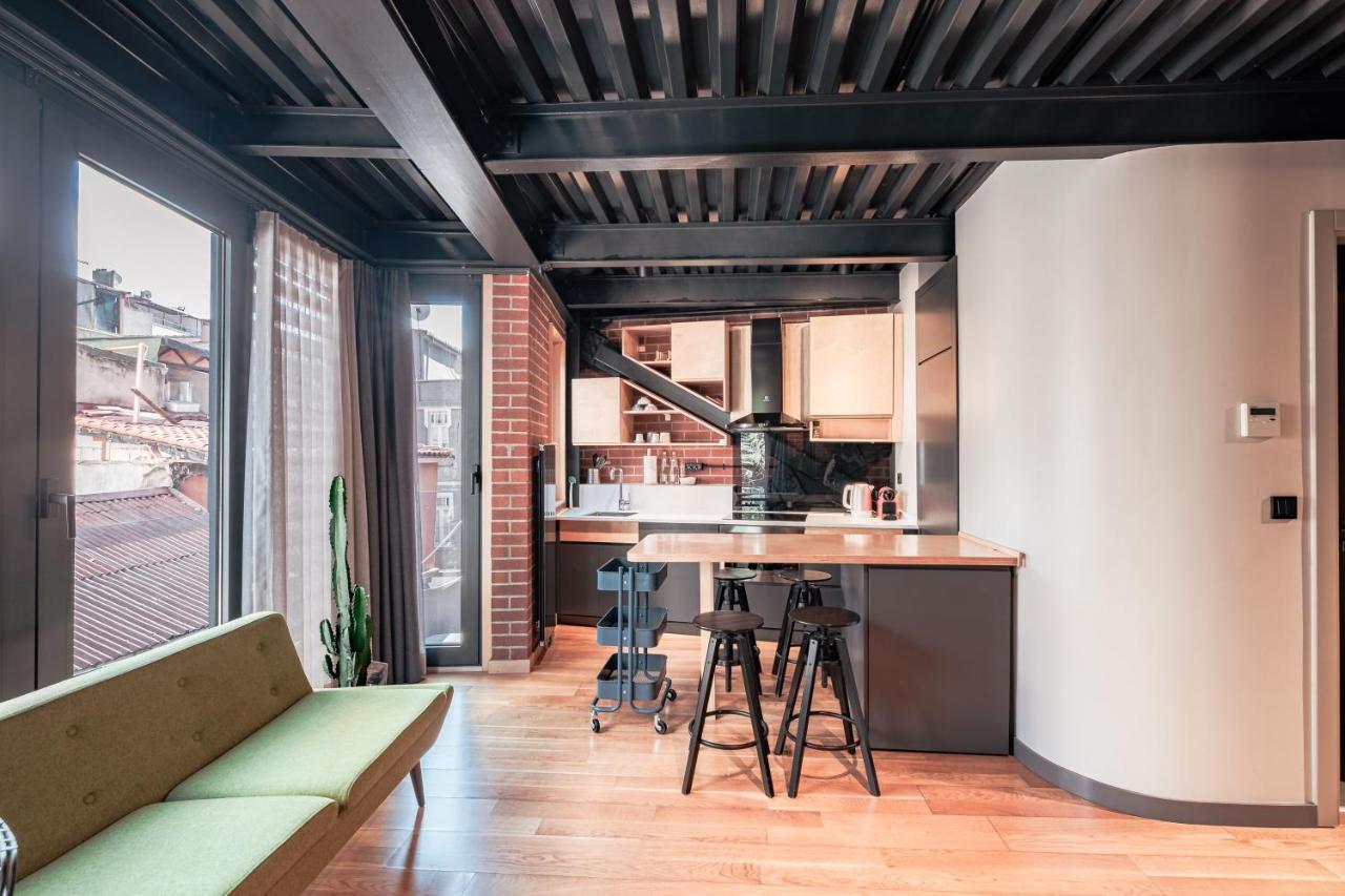 Homie Suites - "Loft 27" Urban Comfort Suites In The Heart Of Cihangir Istanbul Exterior photo