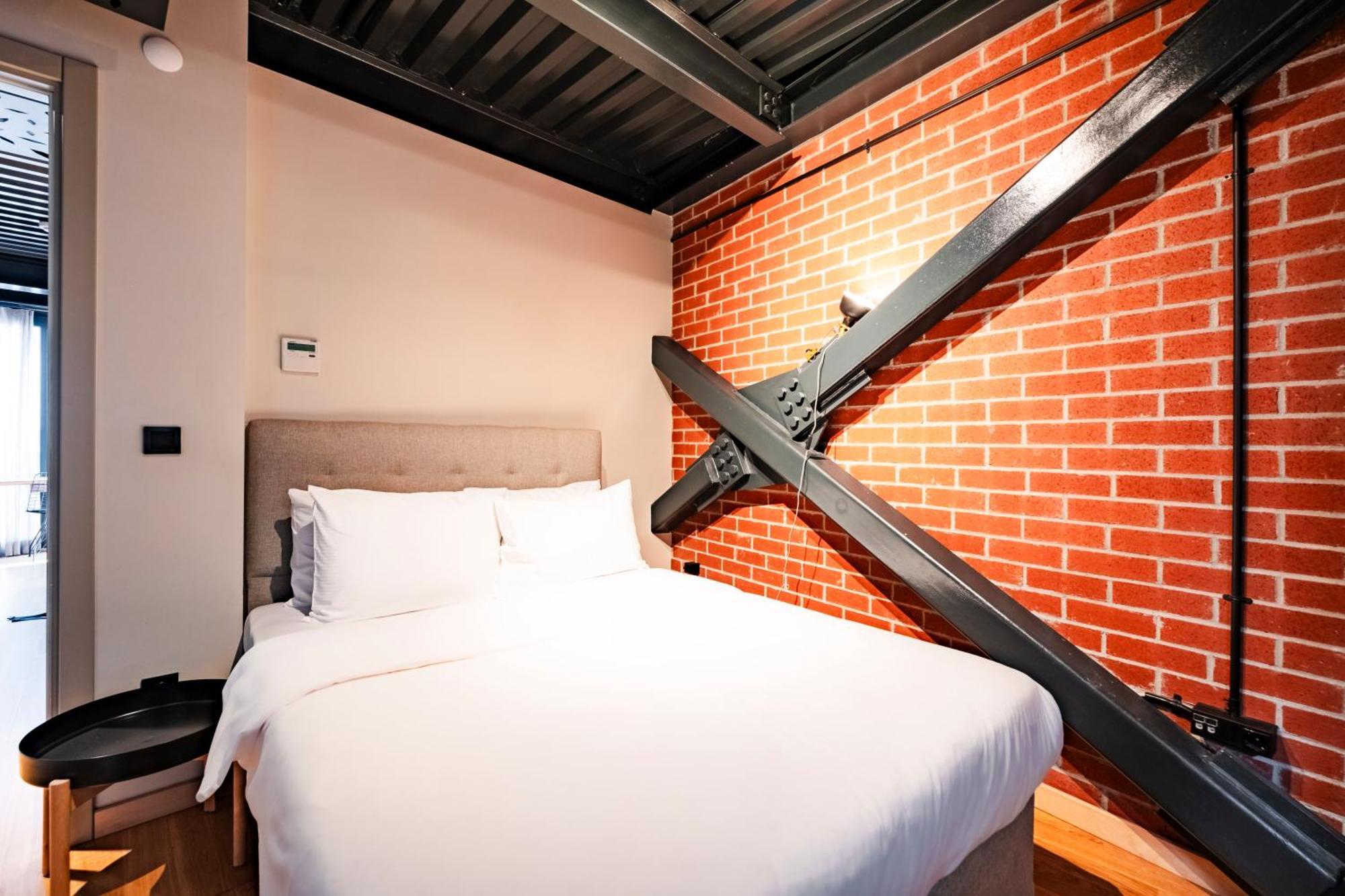 Homie Suites - "Loft 27" Urban Comfort Suites In The Heart Of Cihangir Istanbul Exterior photo